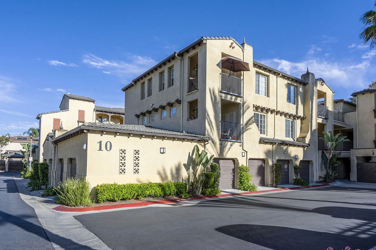 Rolling Hills Gardens Apartments photo 3