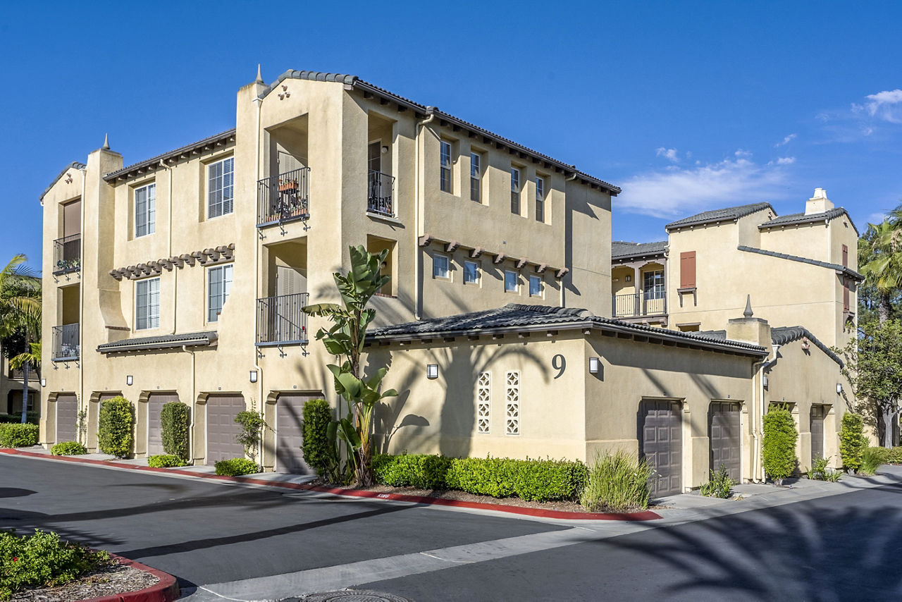 Rolling Hills Gardens Apartments photo 4