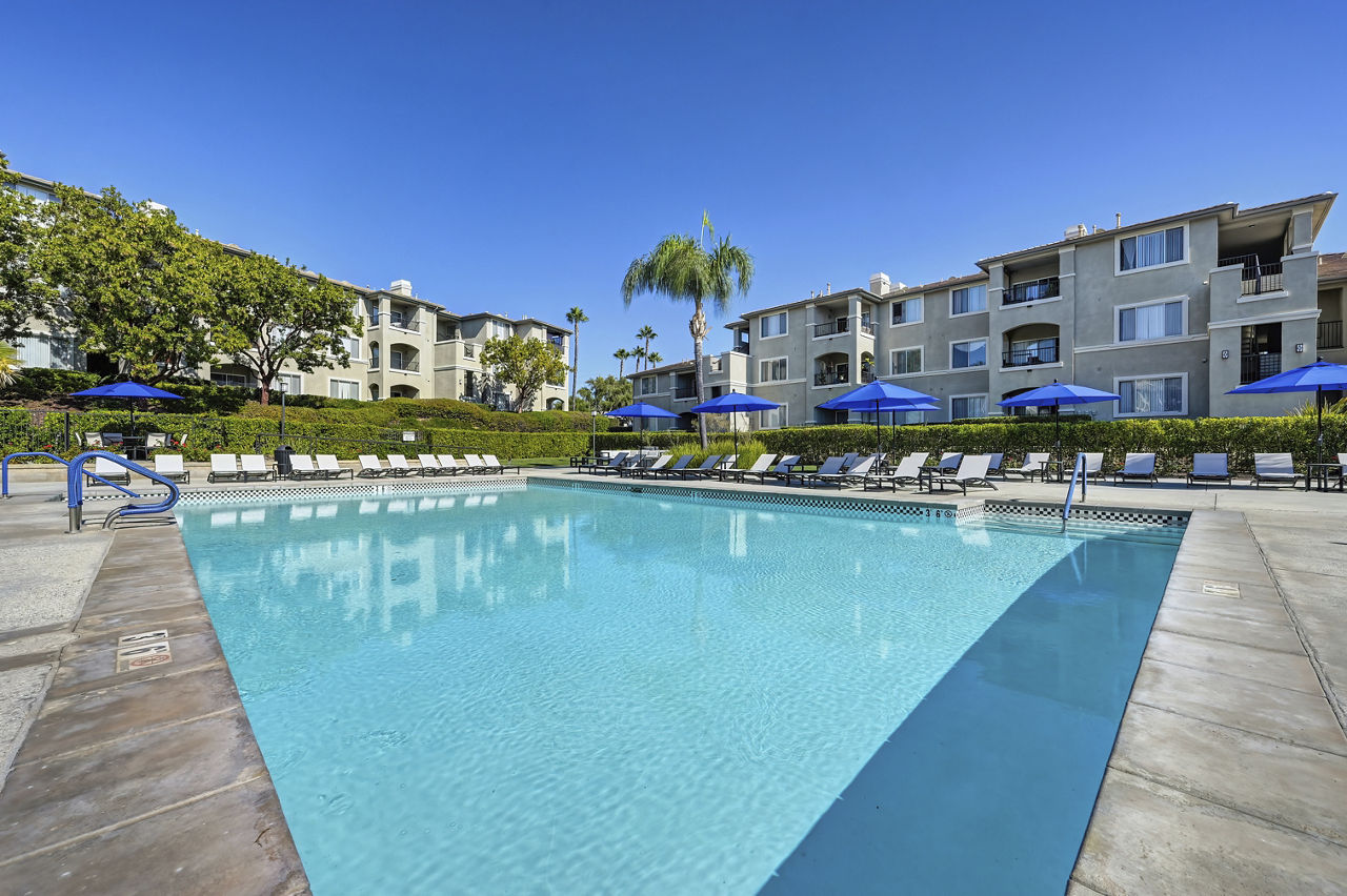 Eagle Glen Apartments photo 3