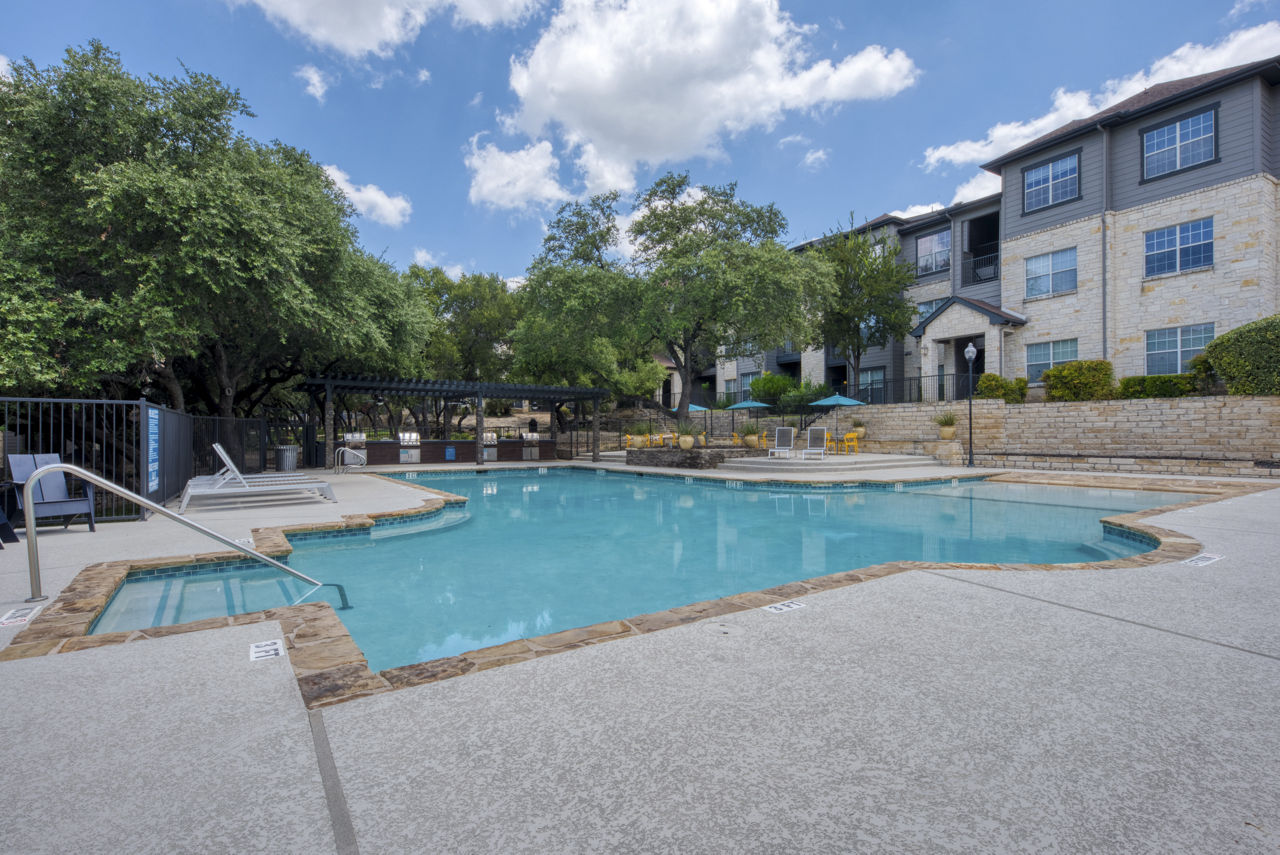 Laurel Canyon Apartments photo 4