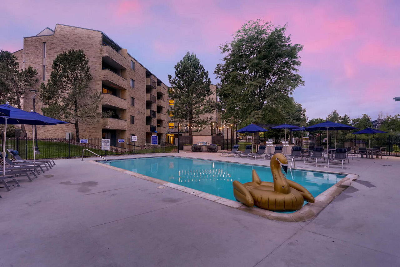 Lakeview Towers at Belmar Apartments photo 3