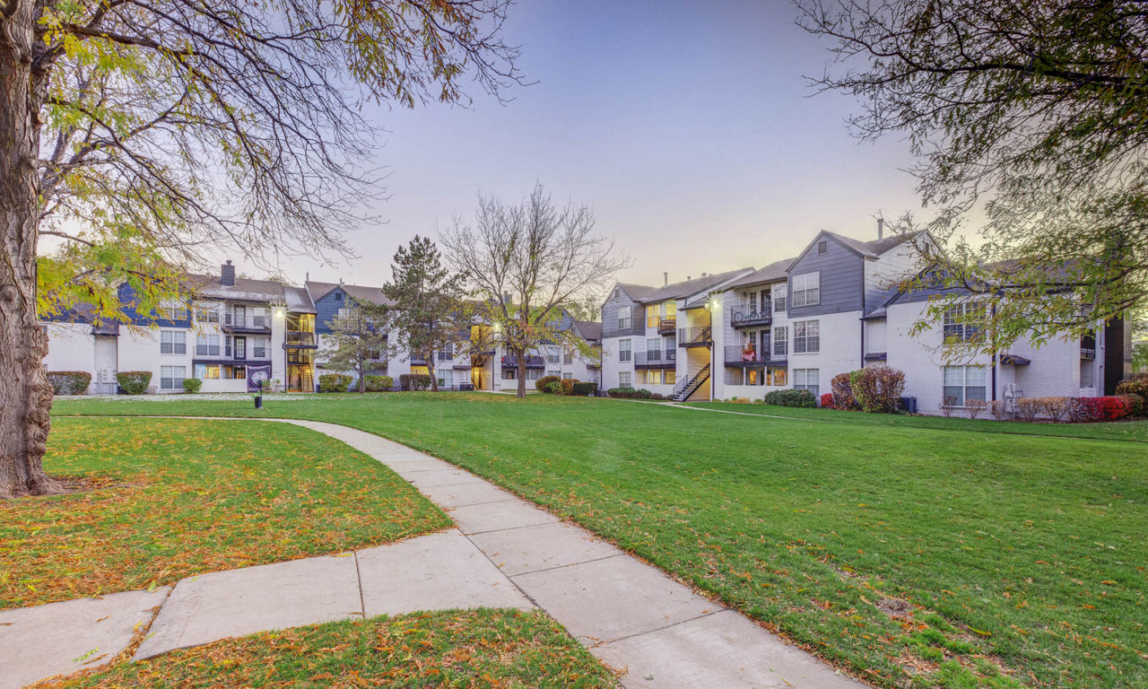 Riverbend Apartments photo 2