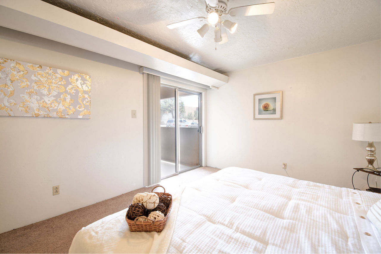Desert Creek Apartments photo 2