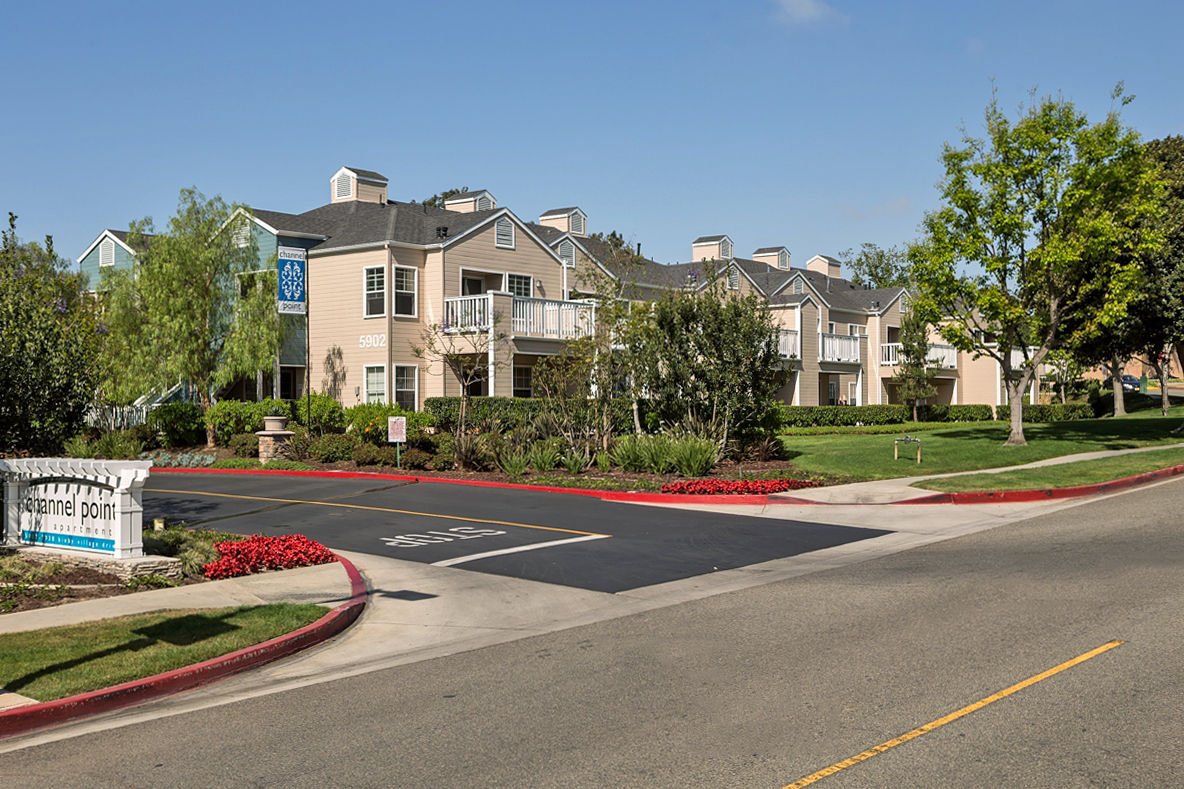 Channel Point Apartments photo 3