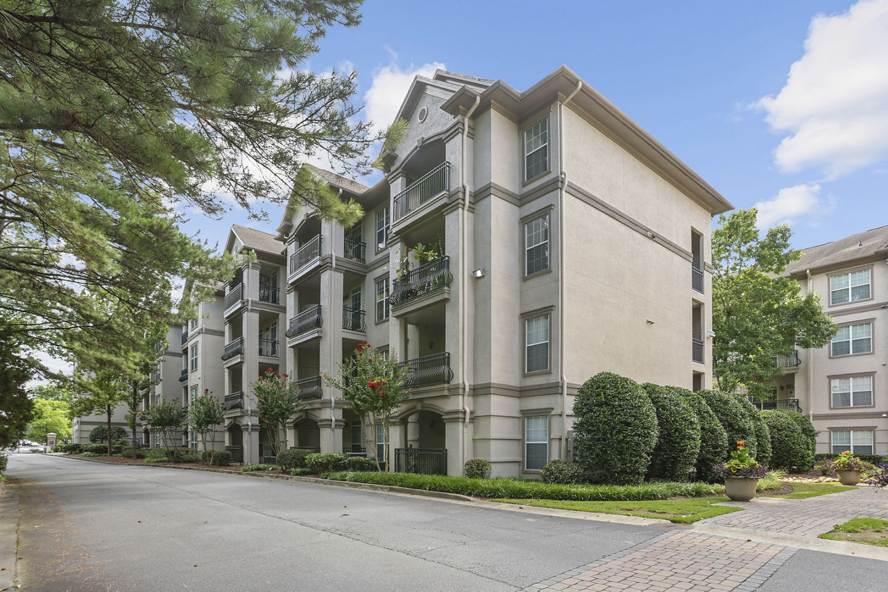 Avana Uptown Apartments photo 2