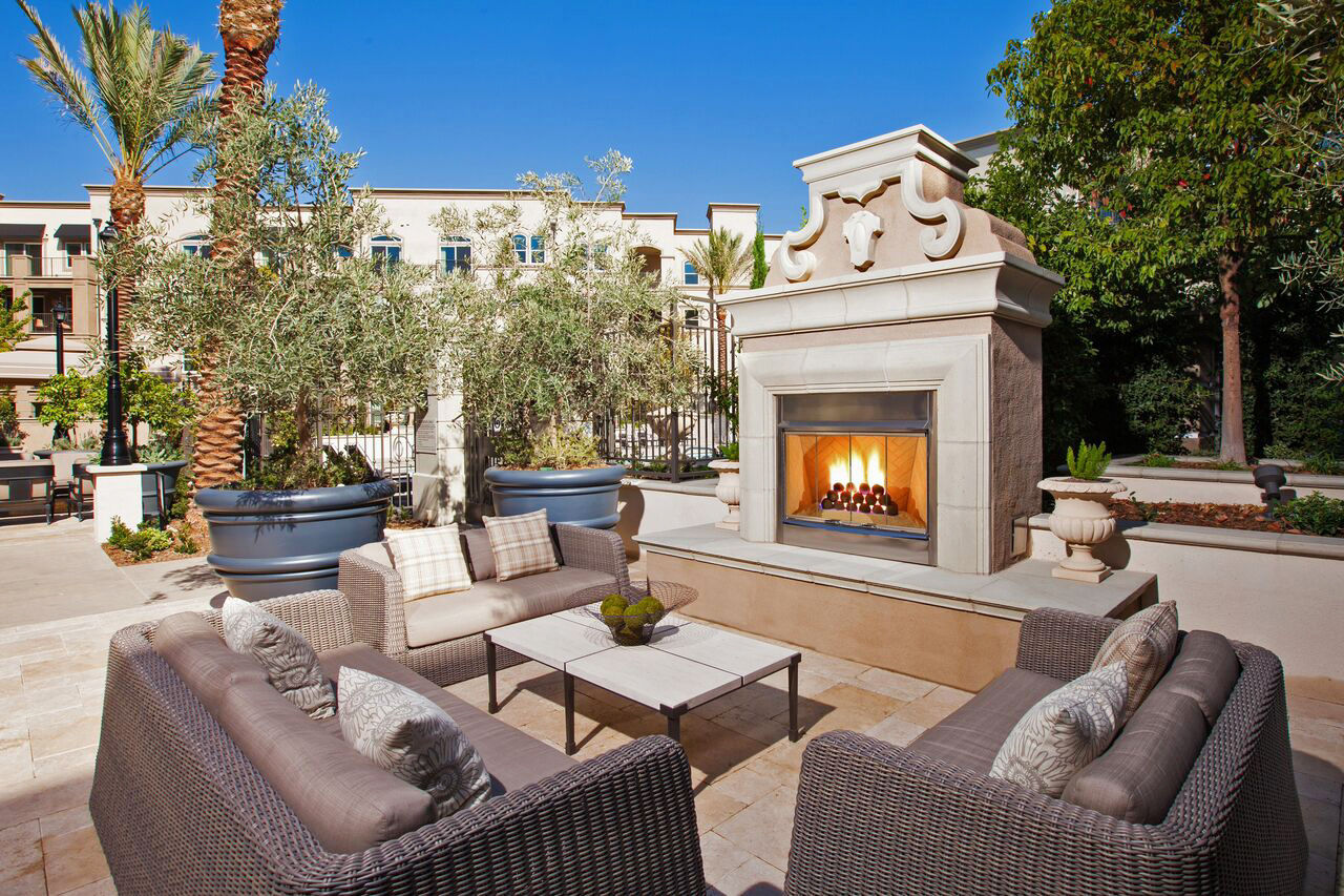 Carlyle Apartments photo 5