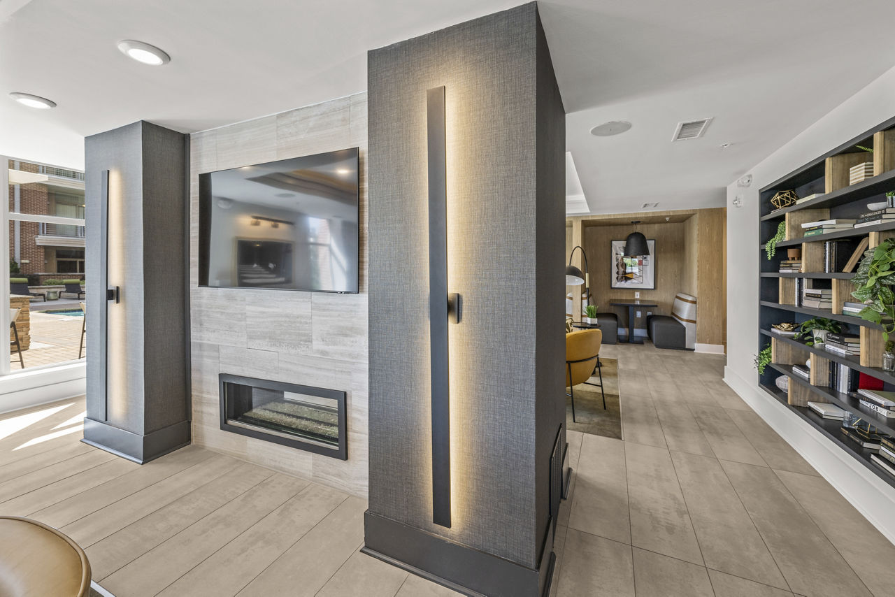 The Mint 425 Apartments photo 4