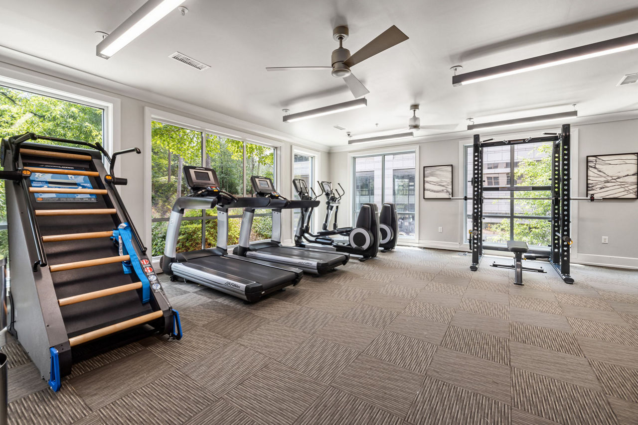 Elan City Center Apartments photo 5