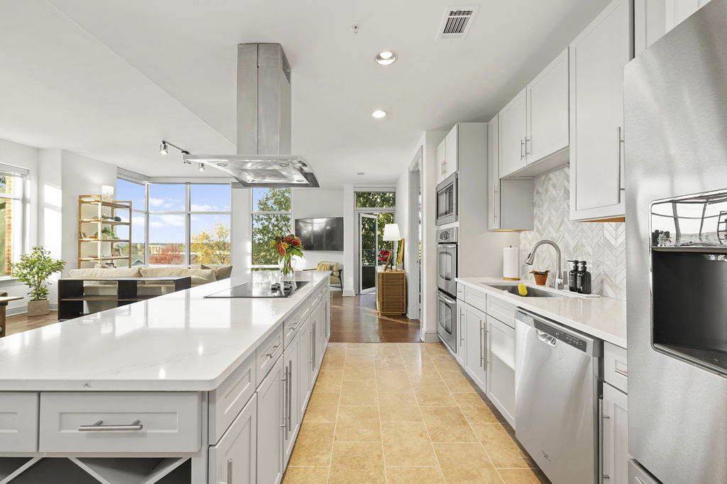 Ashton South End Apartments photo 4