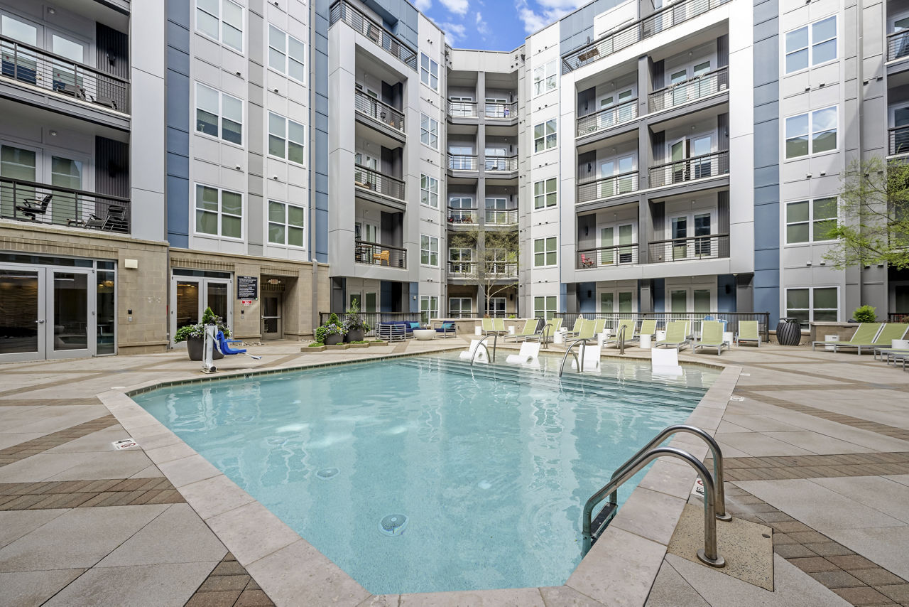 Circa Uptown Apartments photo 5