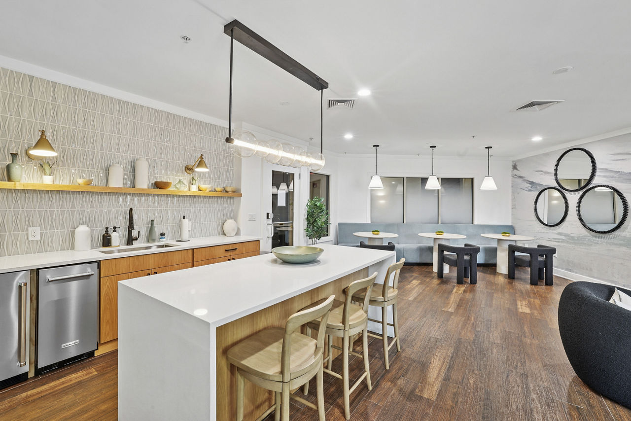 Rutherford Station Apartments photo 5