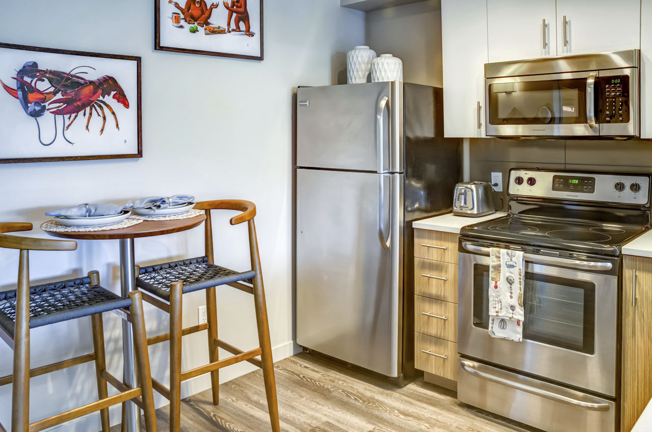 Waterline Apartments photo 2