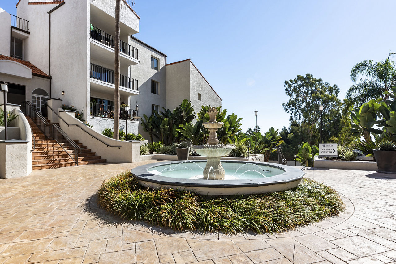 Avana Rancho Palos Verdes Apartments photo 3