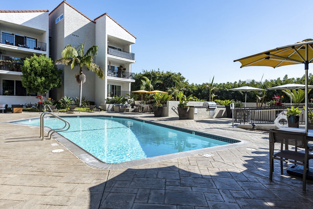 Avana Rancho Palos Verdes Apartments photo 4