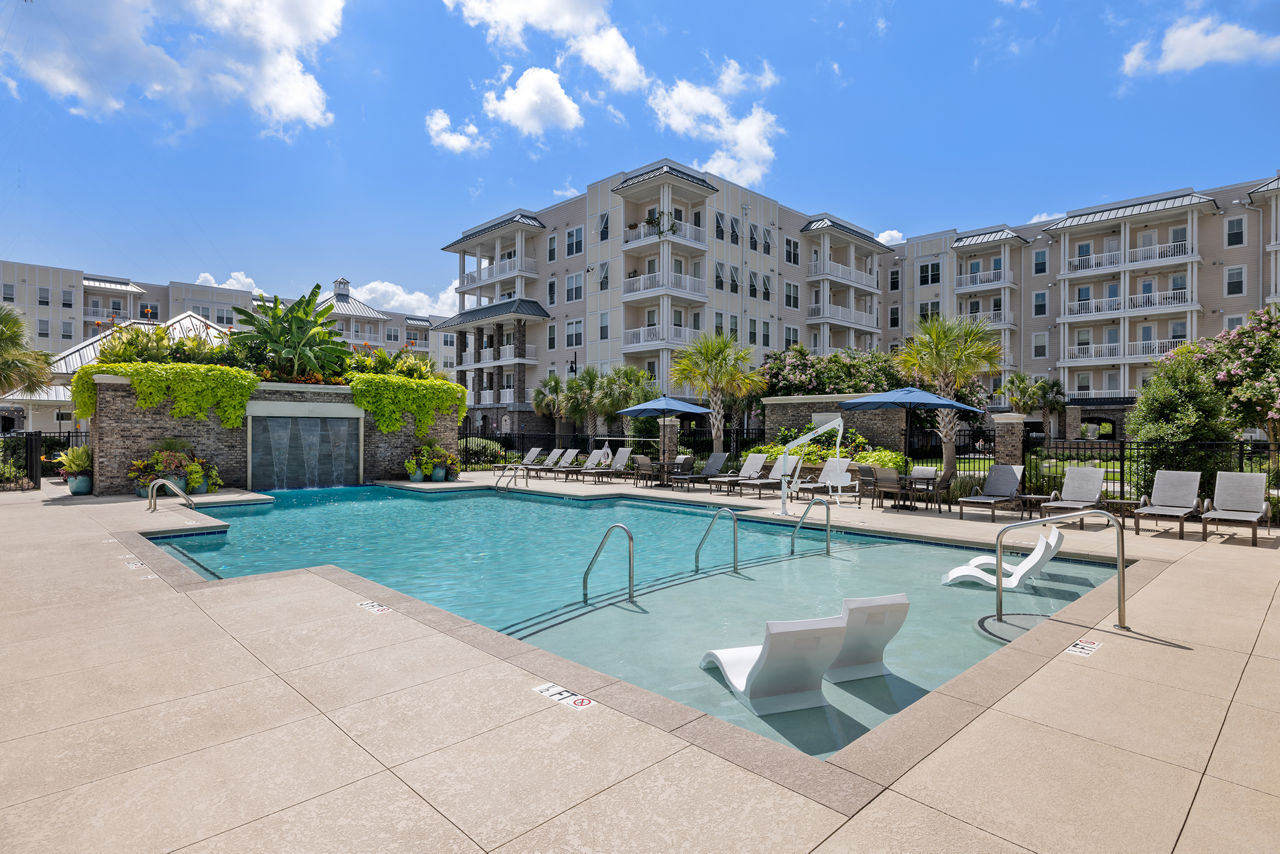 Bridgeside at Patriots Point Apartments photo 2