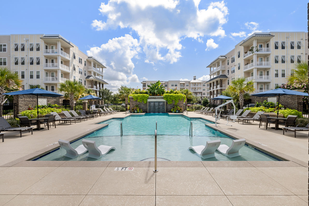 Bridgeside at Patriots Point Apartments photo 3