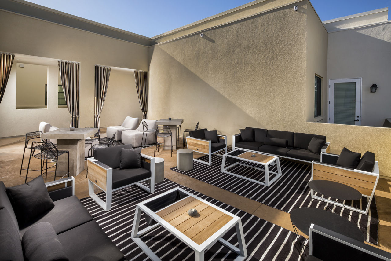 Luxe Pasadena photo 2