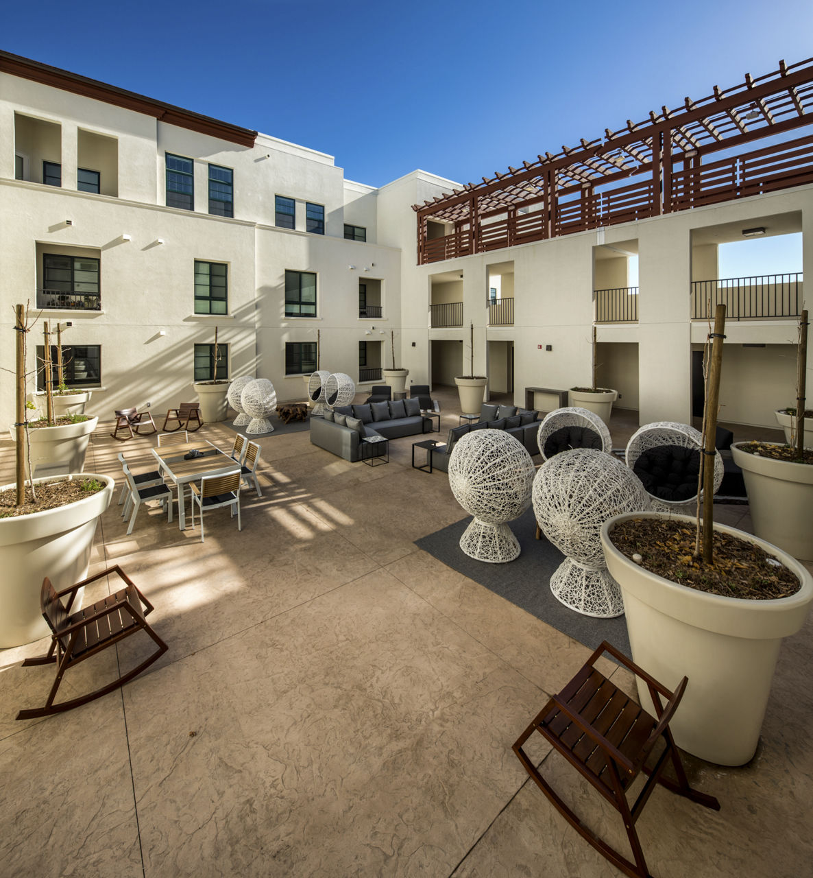 Luxe Pasadena photo 3