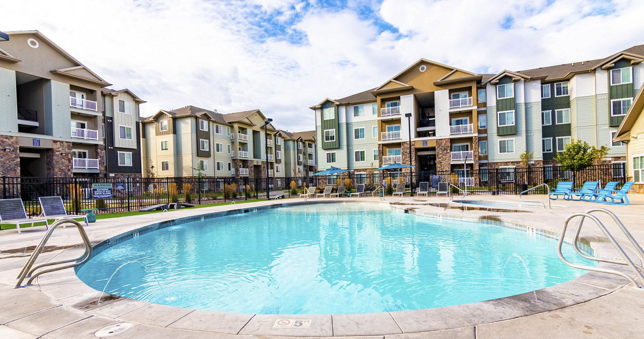 Sandalwood Apartments photo 2