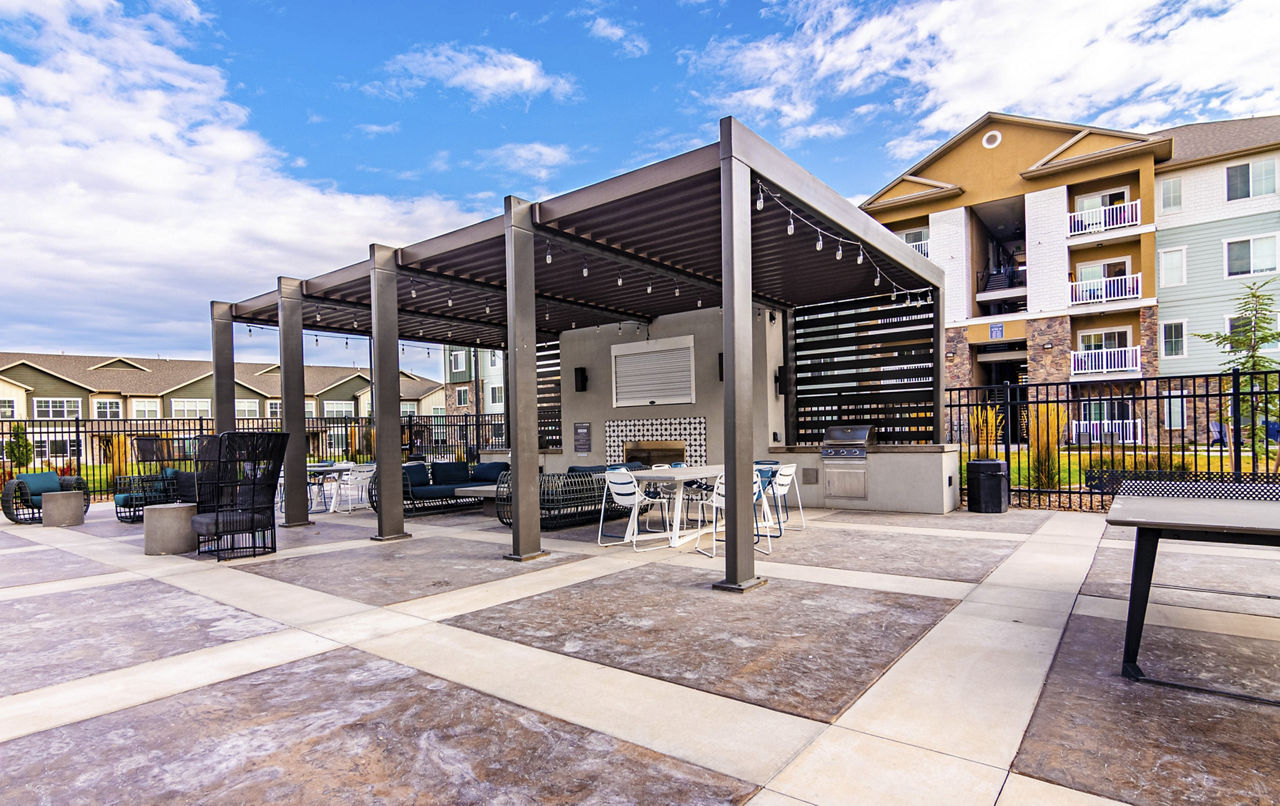 Sandalwood Apartments photo 3