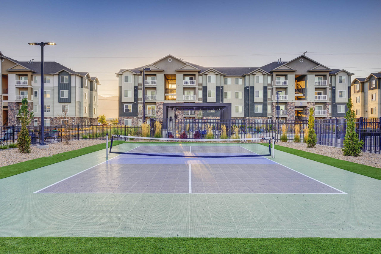 Sandalwood Apartments photo 5