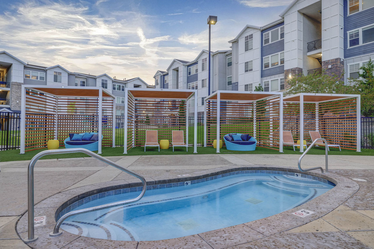 Rockledge at Quarry Bend Apartments photo 3