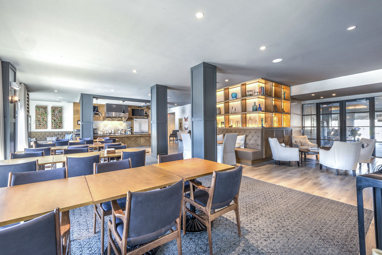 Overture Highlands 55+ Active Adult Apartment Homes photo 4