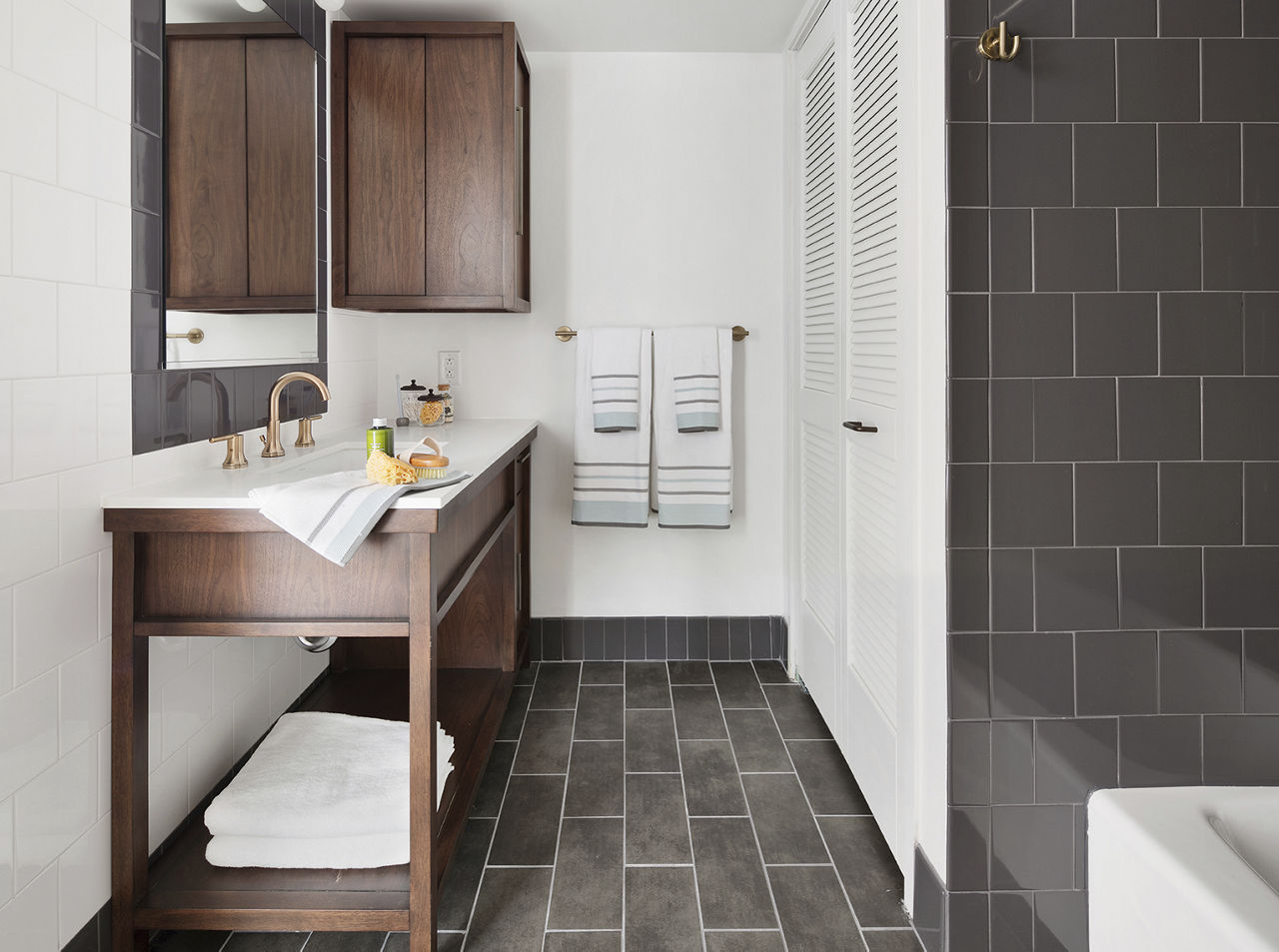 The Ludlow Apartments photo 4