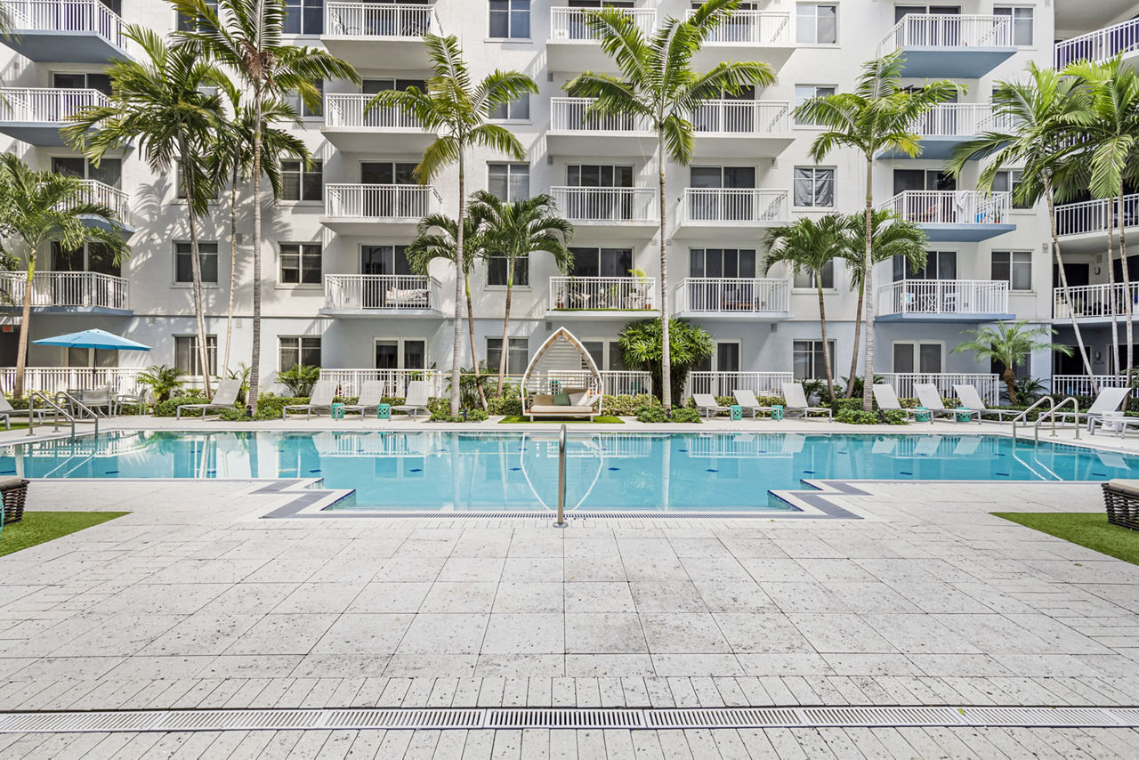 Boca City Walk Apartments photo 3