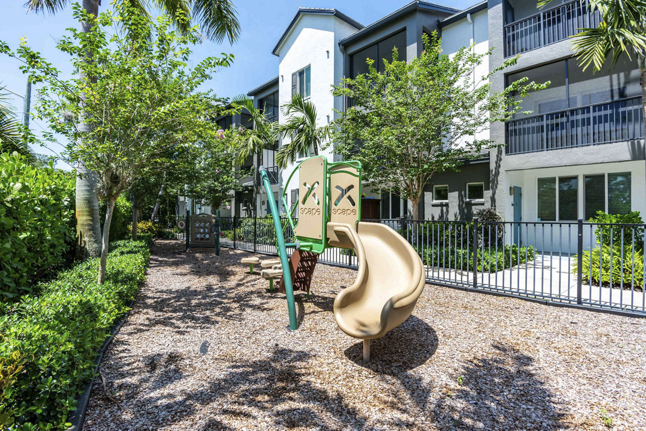 The Franklin Delray Apartments photo 5