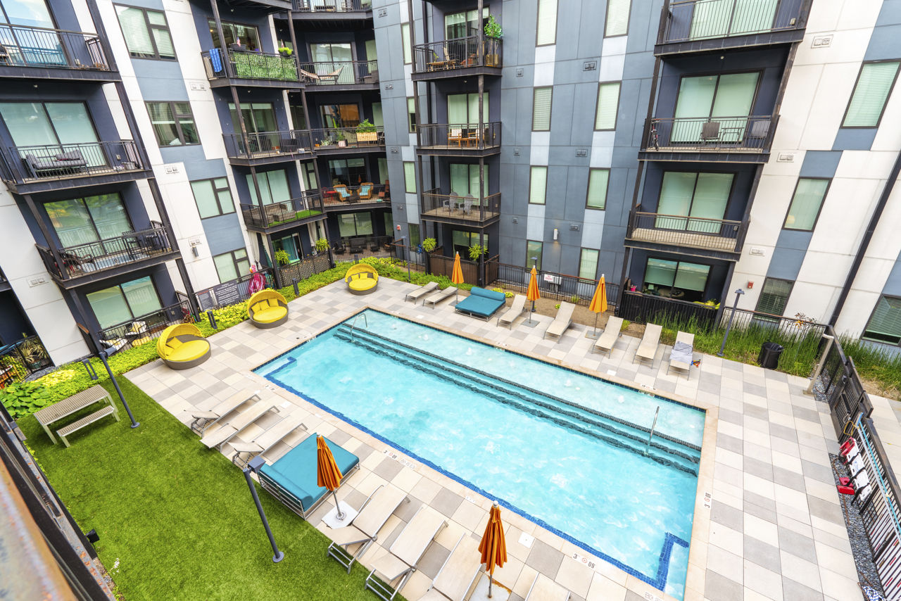 Main & Clay Apartments photo 2