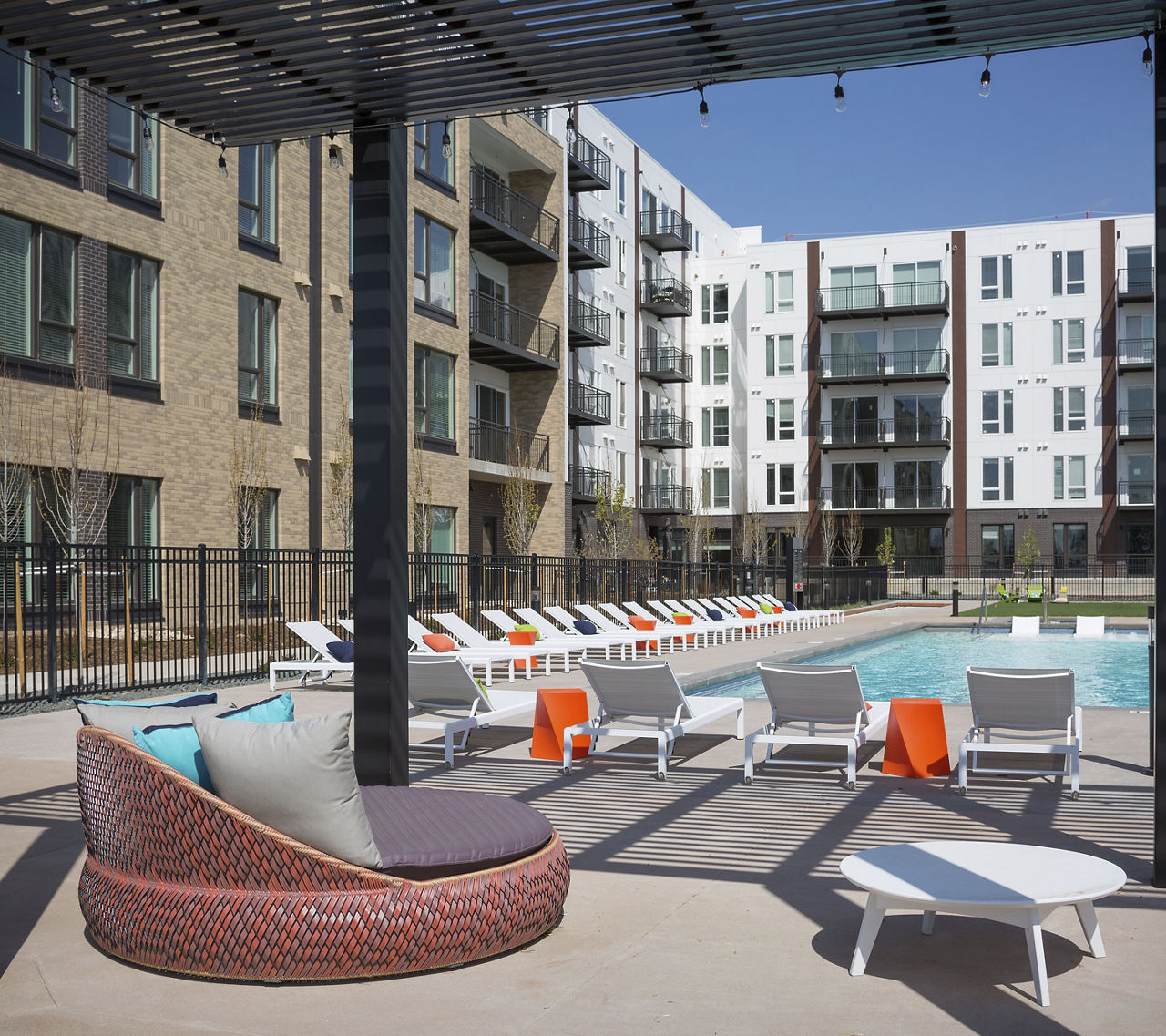 The Glenn Apartments photo 2