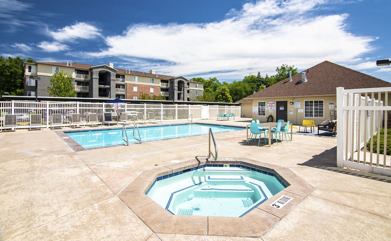 Park Vue Apartments photo 2
