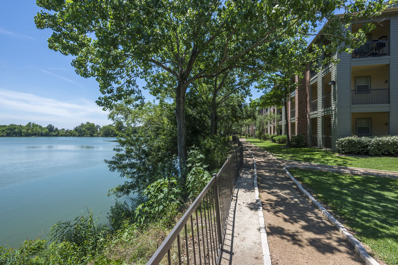 Breakers at Windmill Lakes photo 5