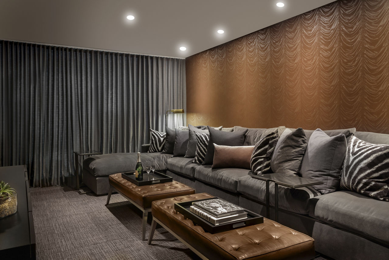 Grey House photo 4