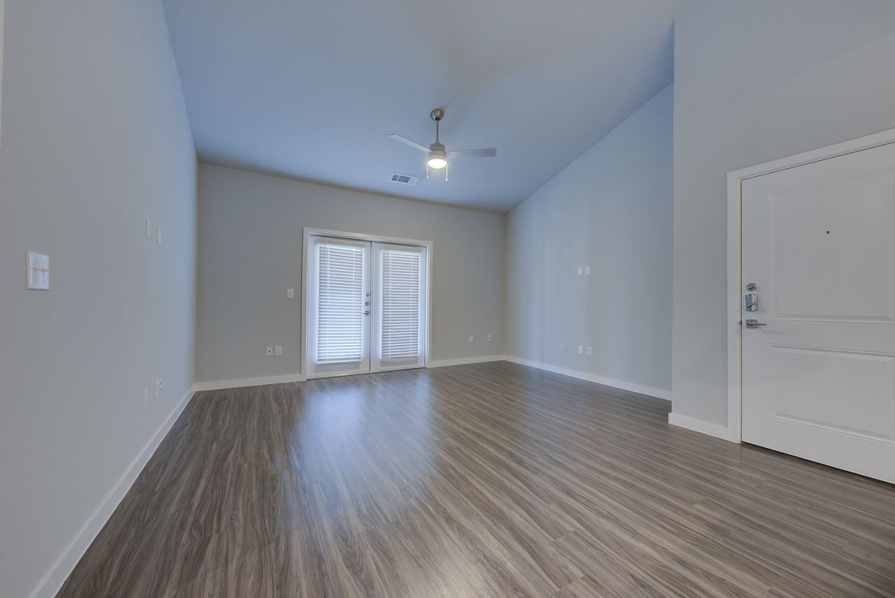 Tacara Westpointe Village photo 2
