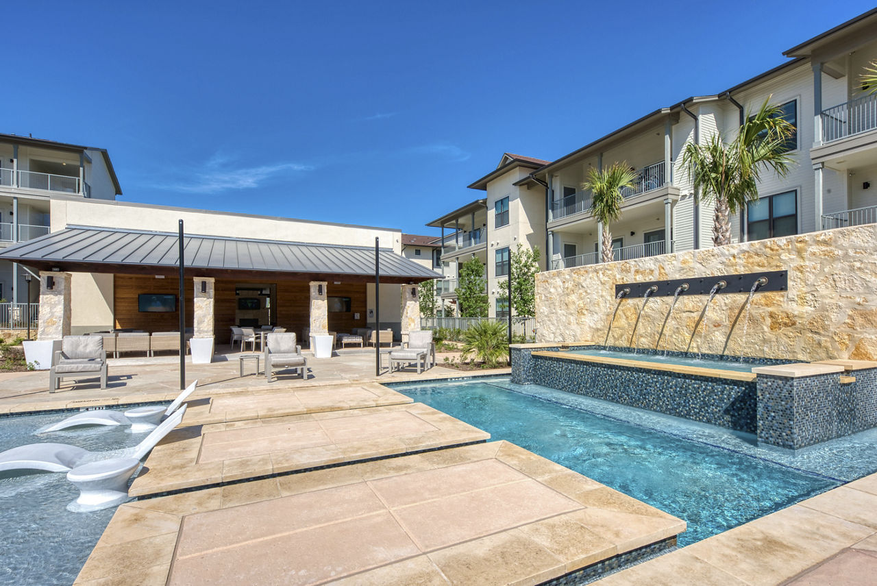 Tacara Westpointe Village photo 4
