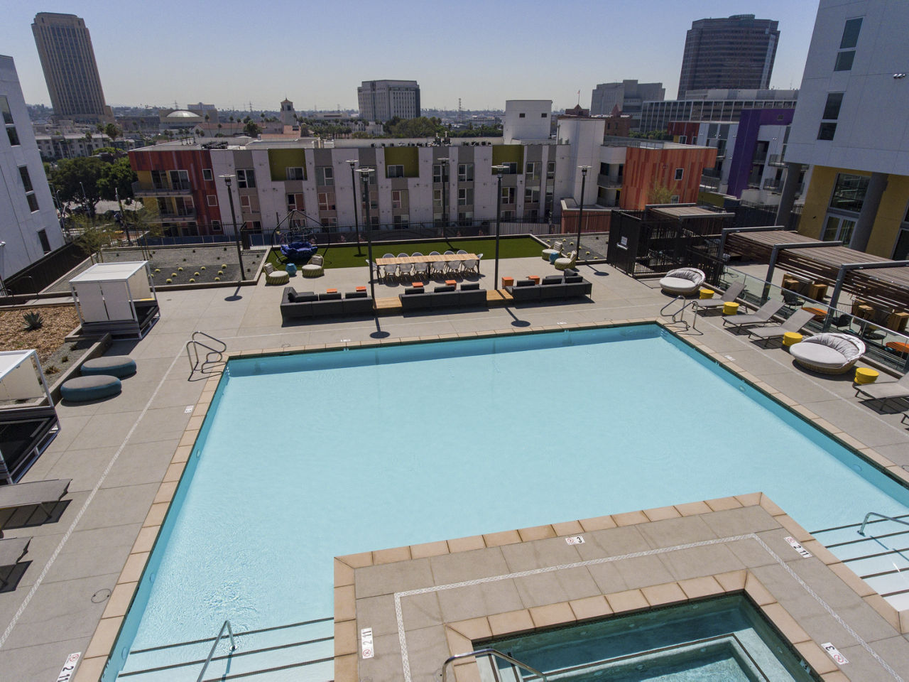 LA Plaza Village Apartments photo 3