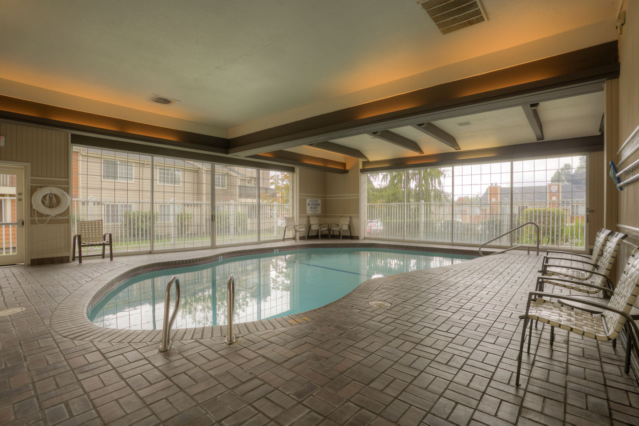 Riverstone Apartments photo 4