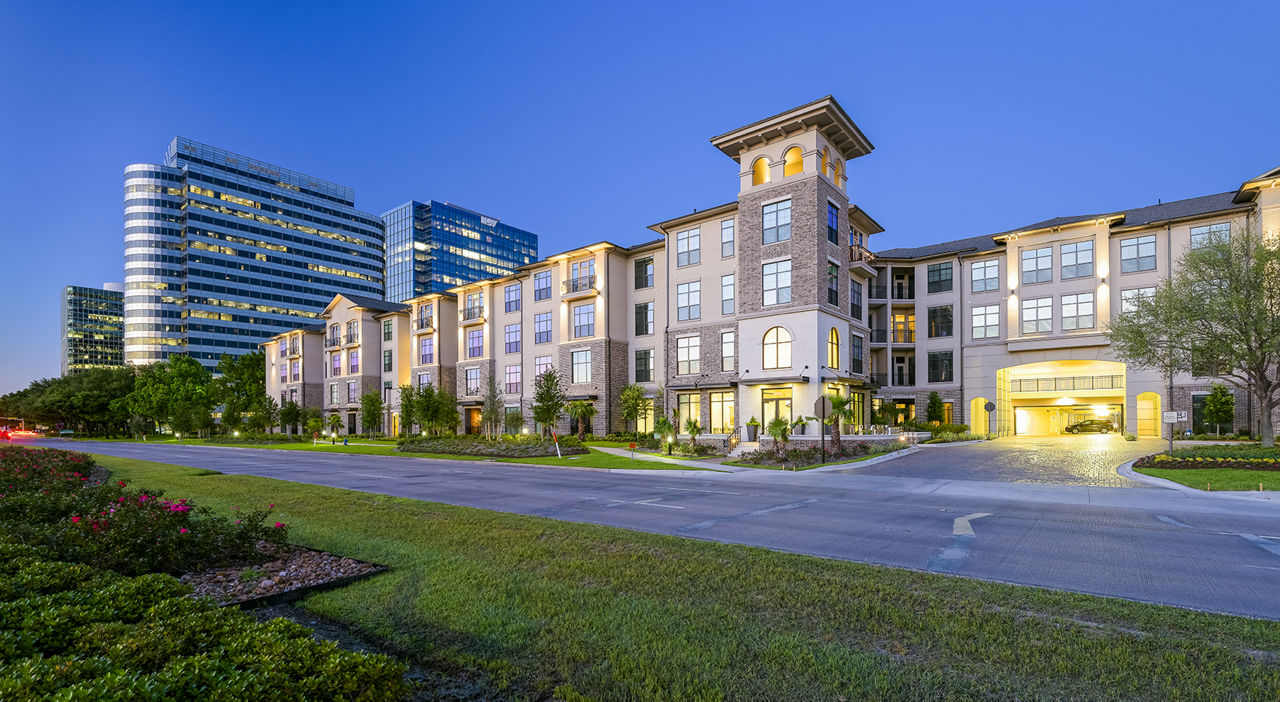 Arlo Westchase photo 4