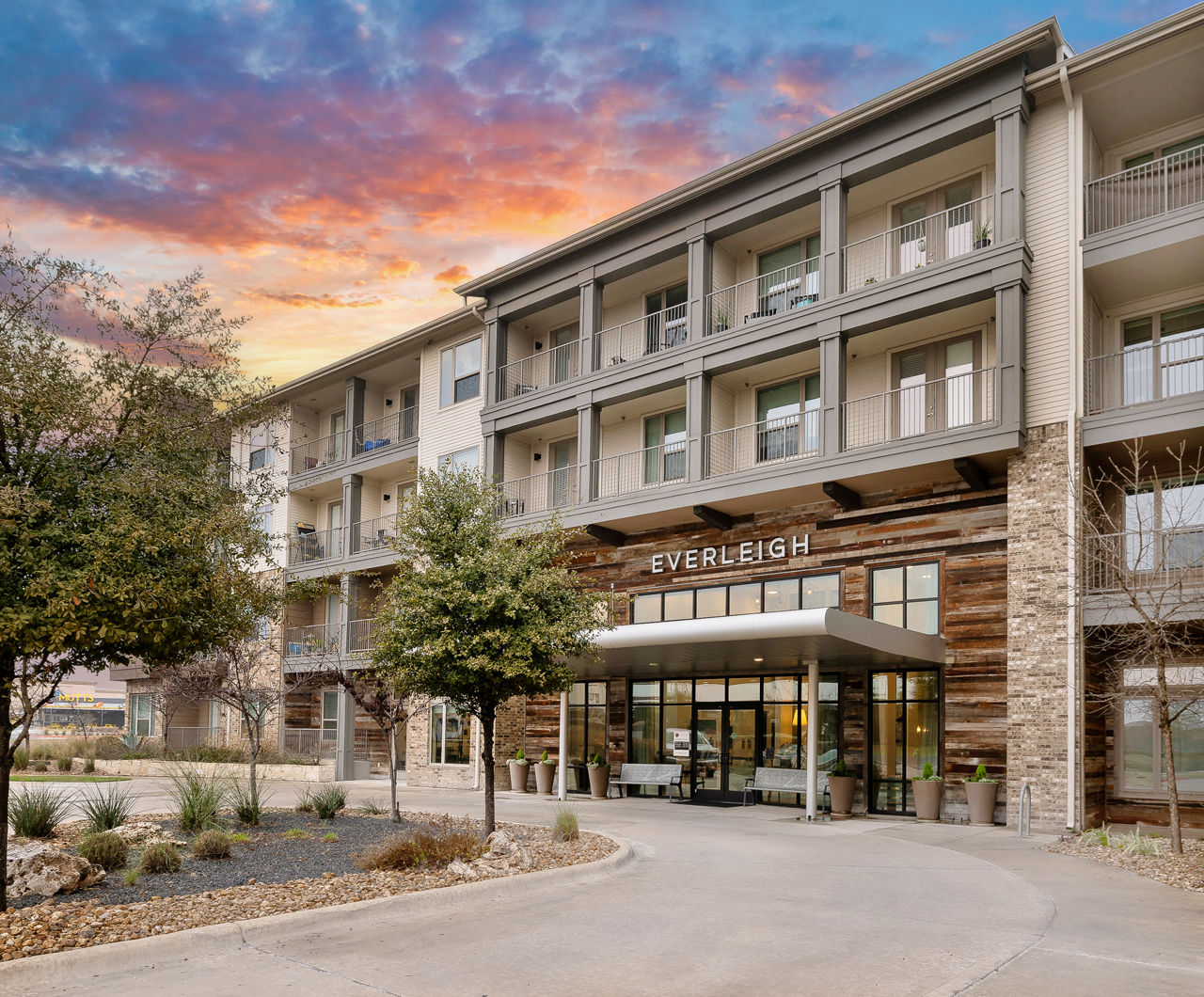 Everleigh Lakeline 60+ Active Adult Apartment Homes photo 2