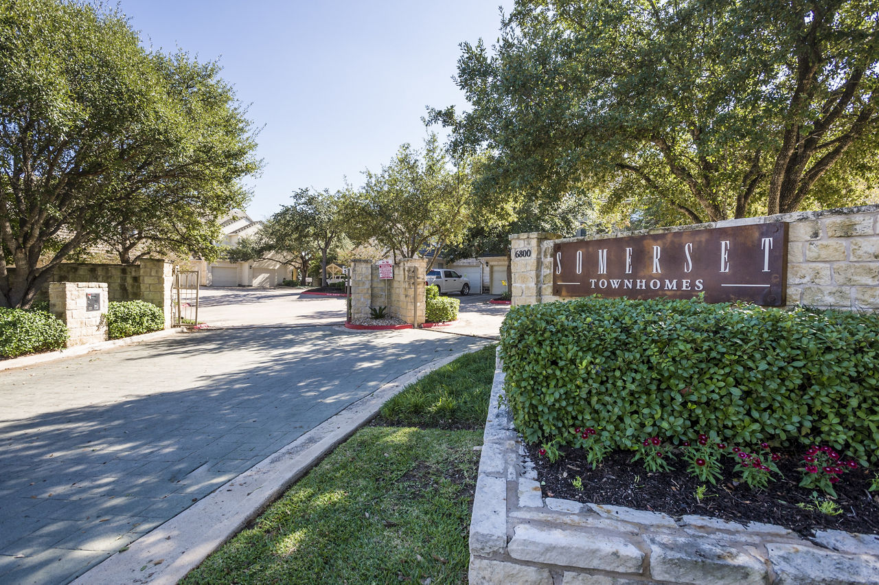 Somerset Townhomes photo 3