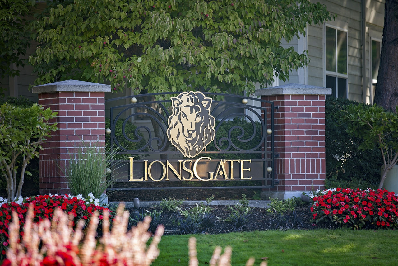 Lions Gate South photo 5