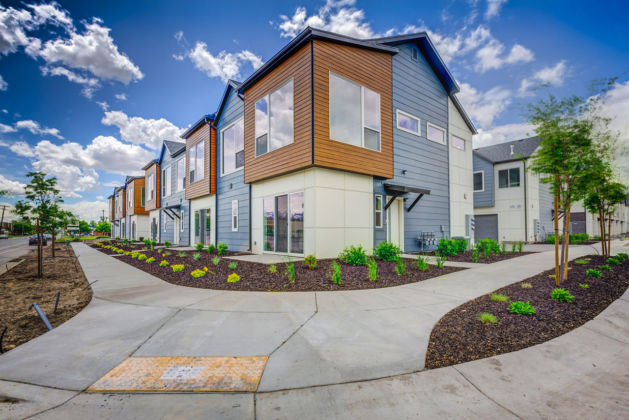Hawthorne Townhomes photo 2