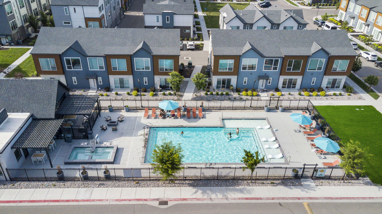 Hawthorne Townhomes photo 3