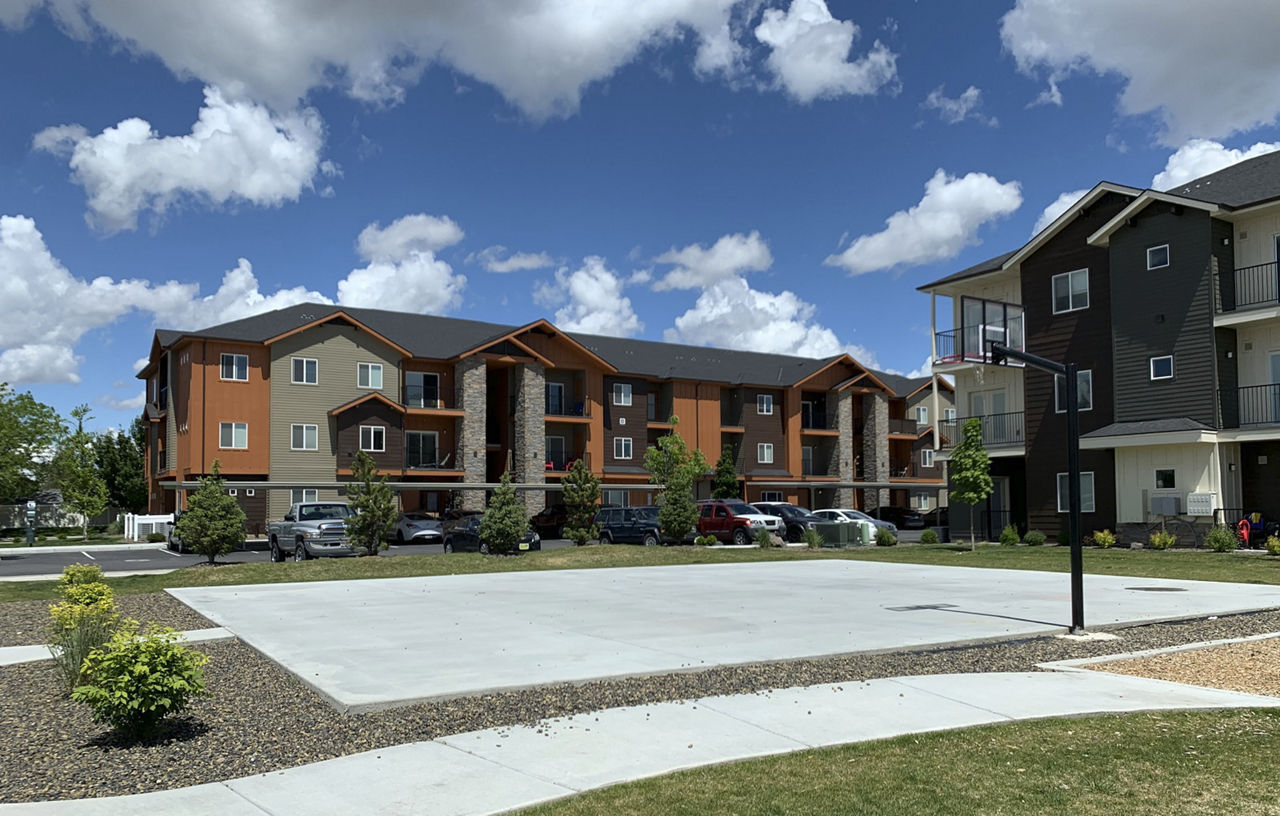 Pennwood Apartments photo 2
