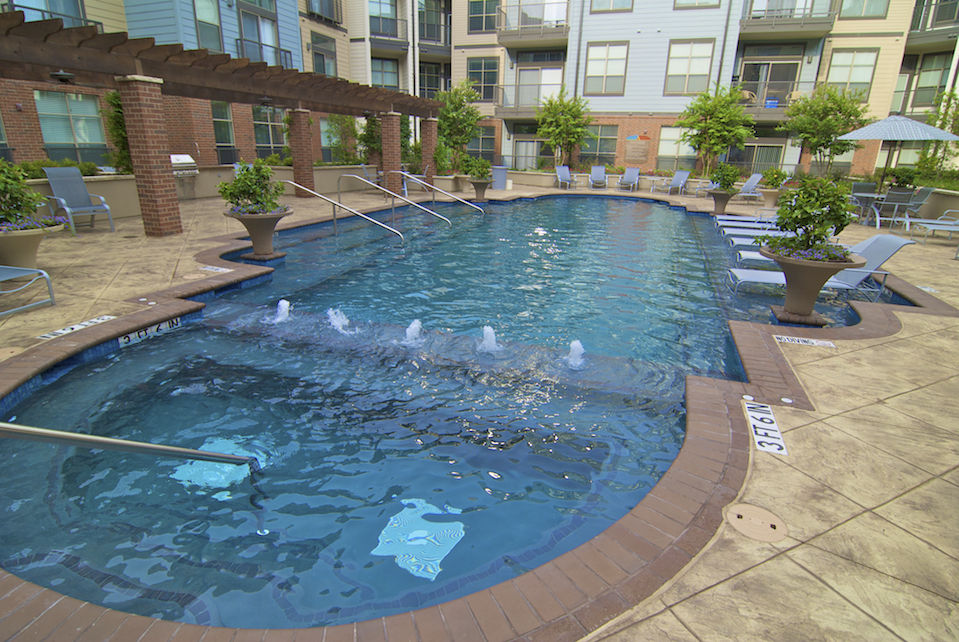 2901 Indiana St Dallas, TX 75226 photo 2