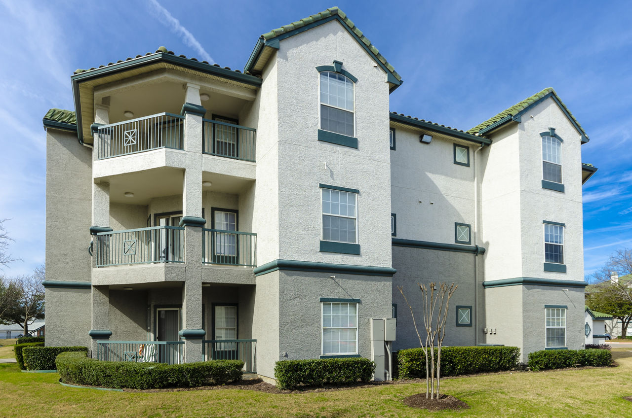 Siena Apartments photo 2