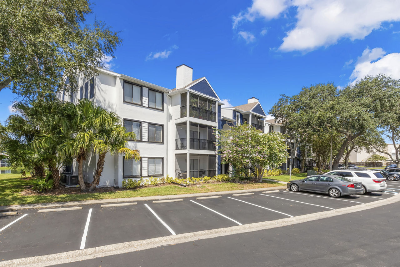 Avana Lakeview photo 2