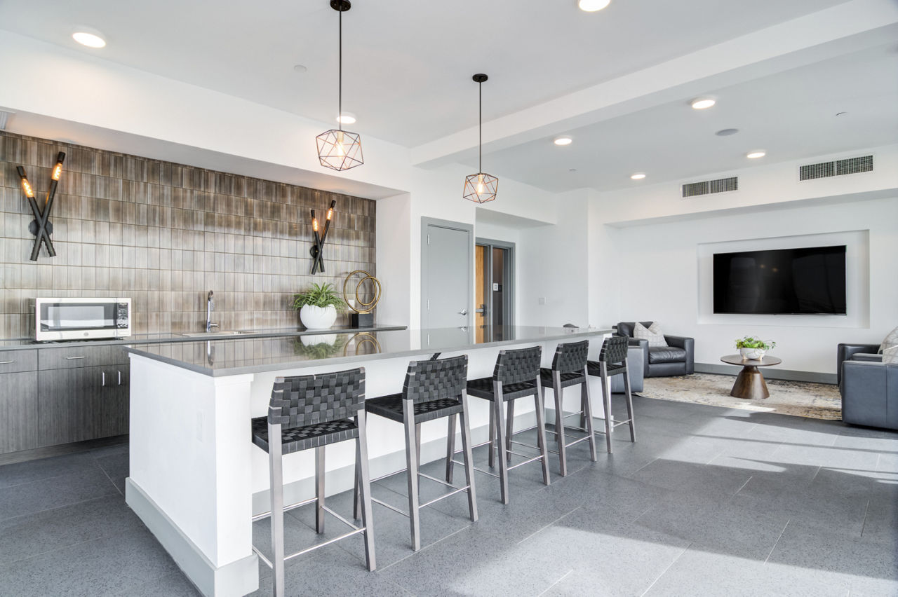 Marchon Apartments photo 5